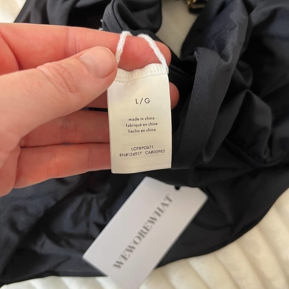 WeWoreWhat Revolve Black & Gold Necklace One Piece - Picture 2 of 7